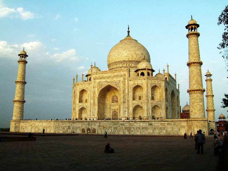 4. Road Trip to the Taj